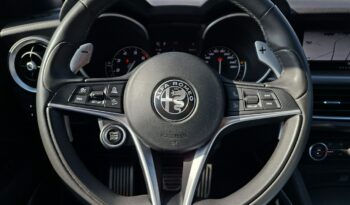 Alfa Romeo Stelvio | 4×4 (doł. automatycznie) | Automatyczna | 200 KM | Szary full