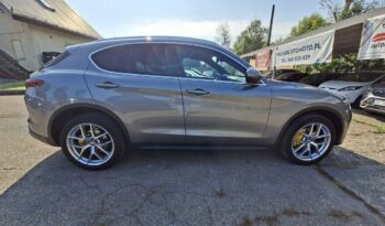 Alfa Romeo Stelvio | 4×4 (doł. automatycznie) | Automatyczna | 200 KM | Szary full