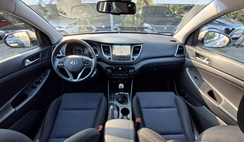 Hyundai Tucson | FWD (przód) | Manualna | 132 KM | Szary full