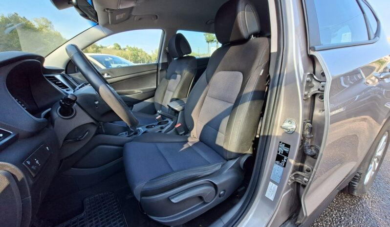 Hyundai Tucson | FWD (przód) | Manualna | 132 KM | Szary full