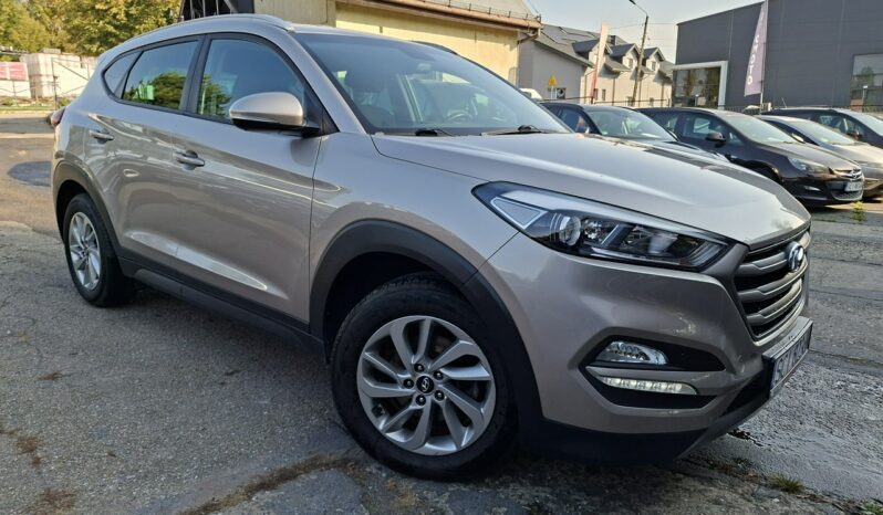 Hyundai Tucson | FWD (przód) | Manualna | 132 KM | Szary full