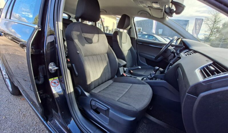 Skoda Octavia | FWD (przód) | Manualna | 150 KM | Czarny full