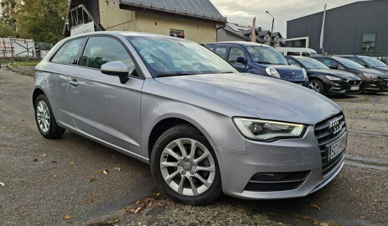 Audi A3 3-drzwiowe | FWD (przód) | Manualna | 110 KM | Srebrny full