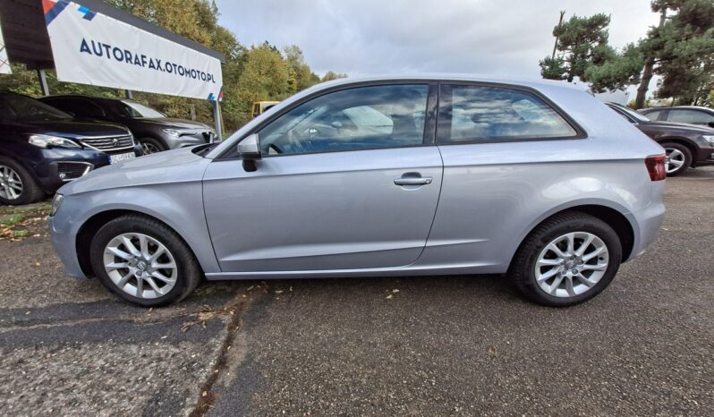 Audi A3 3-drzwiowe | FWD (przód) | Manualna | 110 KM | Srebrny full