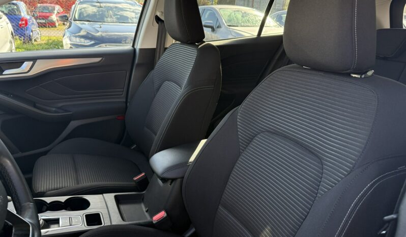 Ford Focus | FWD (przód) | Automatyczna | 115 KM | Srebrny full
