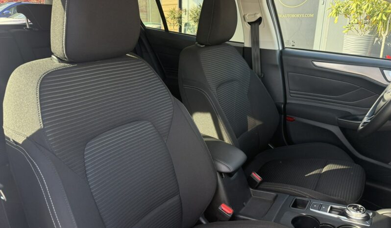Ford Focus | FWD (przód) | Automatyczna | 115 KM | Srebrny full