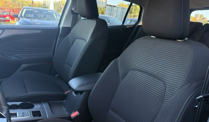Ford Focus | FWD (przód) | Automatyczna | 115 KM | Granatowy full