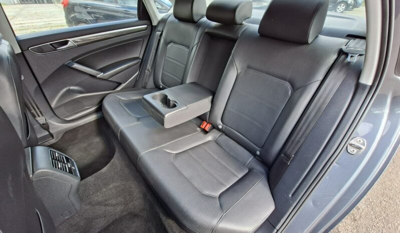 Volkswagen Passat | FWD (przód) | Automatyczna | 174 KM | Szary full