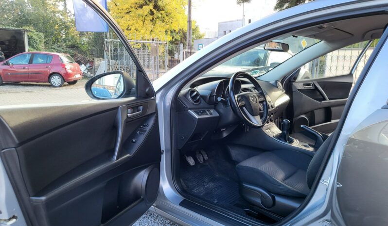 Mazda 3 | FWD (przód) | Manualna | 105 KM | Szary full