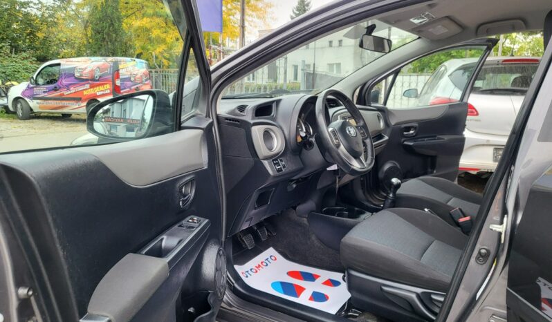 Toyota Yaris | FWD (przód) | Manualna | 70 KM | Szary full