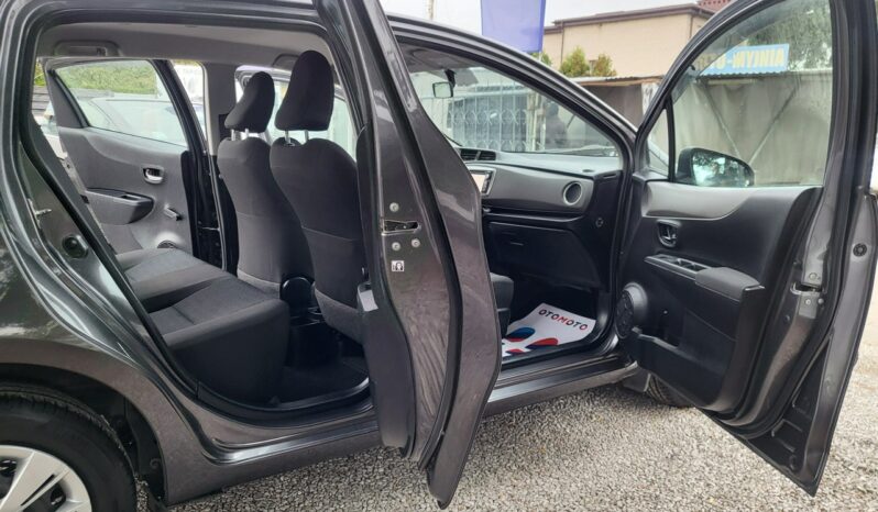 Toyota Yaris | FWD (przód) | Manualna | 70 KM | Szary full