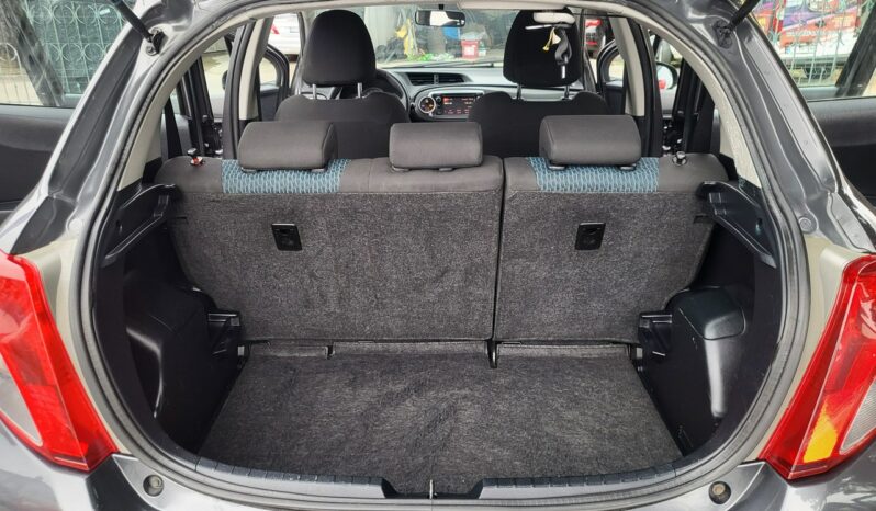 Toyota Yaris | FWD (przód) | Manualna | 70 KM | Szary full