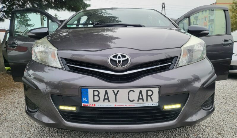 Toyota Yaris | FWD (przód) | Manualna | 70 KM | Szary full