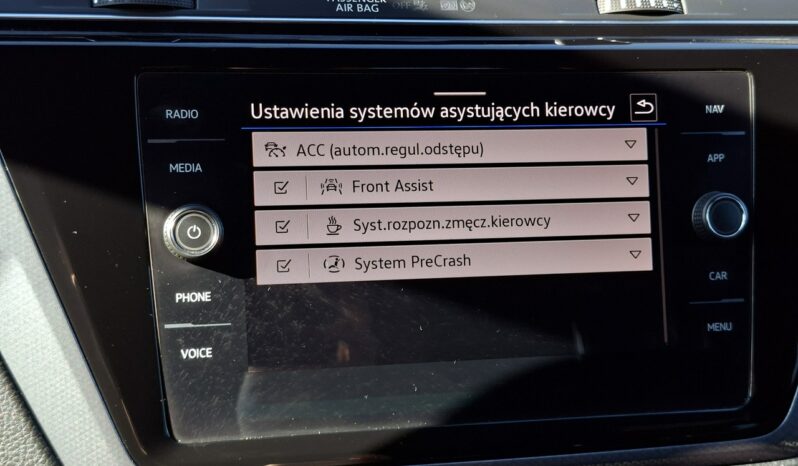Volkswagen Touran | FWD (przód) | Automatyczna | 150 KM | Niebieski full