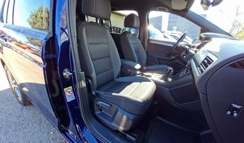 Volkswagen Touran | FWD (przód) | Automatyczna | 150 KM | Niebieski full