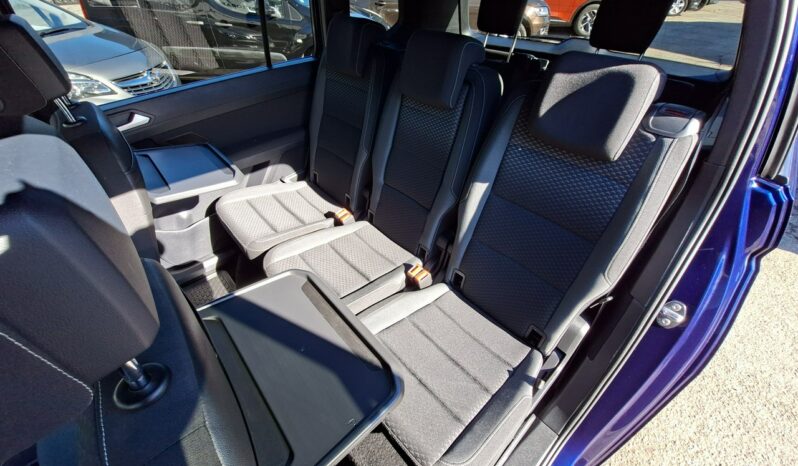 Volkswagen Touran | FWD (przód) | Automatyczna | 150 KM | Niebieski full