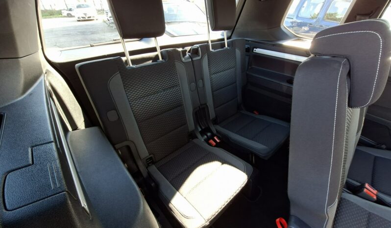 Volkswagen Touran | FWD (przód) | Automatyczna | 150 KM | Niebieski full