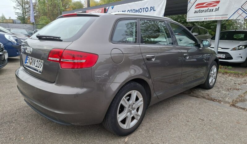 Audi A3 Sportback | FWD (przód) | Manualna | 105 KM | Brązowy full