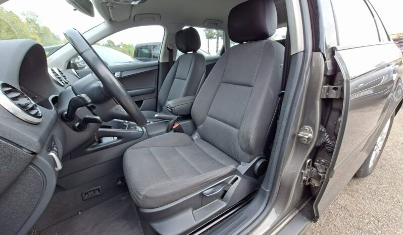 Audi A3 Sportback | FWD (przód) | Manualna | 105 KM | Brązowy full