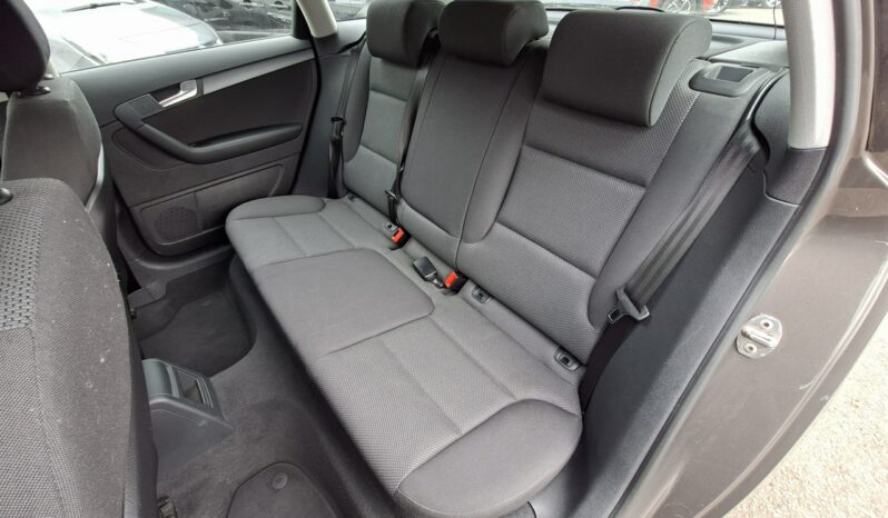 Audi A3 Sportback | FWD (przód) | Manualna | 105 KM | Brązowy full