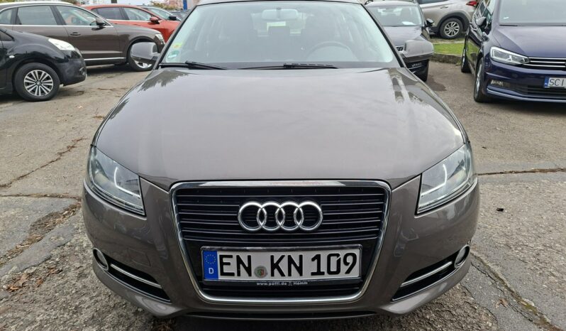 Audi A3 Sportback | FWD (przód) | Manualna | 105 KM | Brązowy full