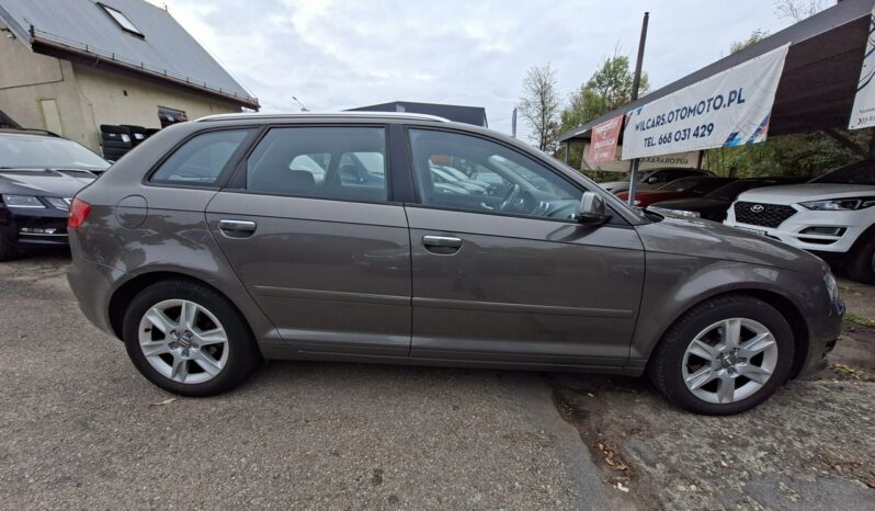 Audi A3 Sportback | FWD (przód) | Manualna | 105 KM | Brązowy full