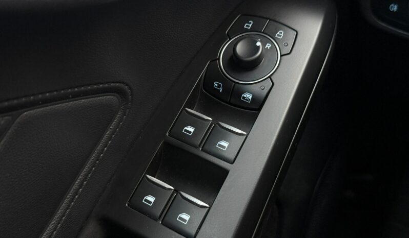 Ford Focus | FWD (przód) | Automatyczna | 115 KM | Granatowy full