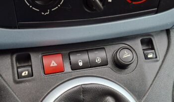 Citroën Berlingo | FWD (przód) | Manualna | 98 KM | Biały full