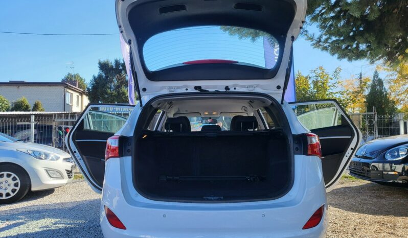 Hyundai i30 | FWD (przód) | Manualna | 110 KM | Biały full