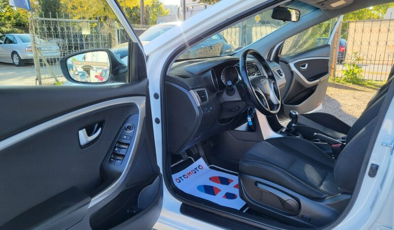 Hyundai i30 | FWD (przód) | Manualna | 110 KM | Biały full