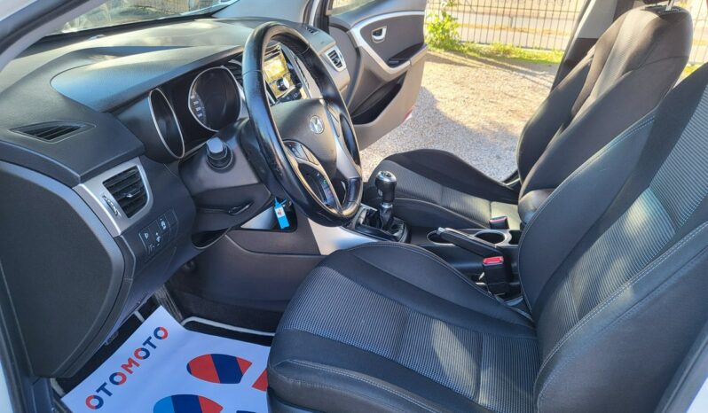 Hyundai i30 | FWD (przód) | Manualna | 110 KM | Biały full
