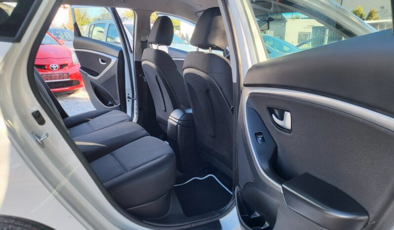 Hyundai i30 | FWD (przód) | Manualna | 110 KM | Biały full