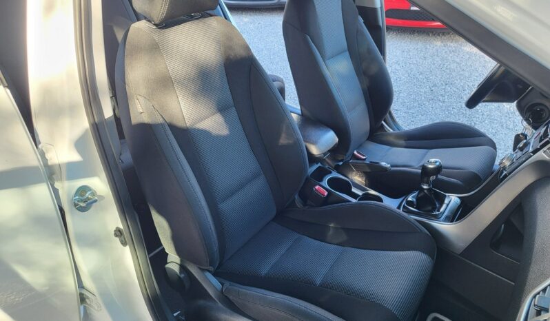 Hyundai i30 | FWD (przód) | Manualna | 110 KM | Biały full