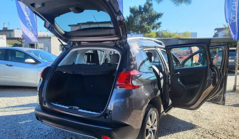 Peugeot 2008 | FWD (przód) | Manualna | 110 KM | Szary full