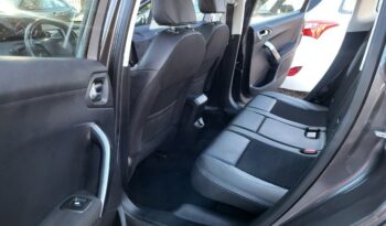 Peugeot 2008 | FWD (przód) | Manualna | 110 KM | Szary full