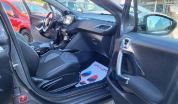 Peugeot 2008 | FWD (przód) | Manualna | 110 KM | Szary full