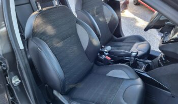 Peugeot 2008 | FWD (przód) | Manualna | 110 KM | Szary full