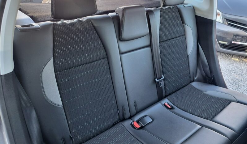 Peugeot 2008 | FWD (przód) | Manualna | 110 KM | Szary full