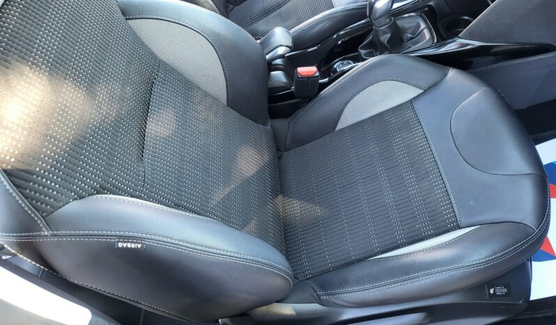Peugeot 2008 | FWD (przód) | Manualna | 110 KM | Szary full