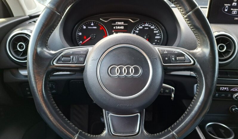 Audi A3 Sportback | FWD (przód) | Manualna | 110 KM | Biały full