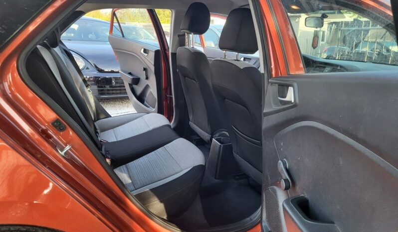 Hyundai i20 | FWD (przód) | Manualna | 75 KM | Pomarańczowy full