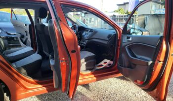 Hyundai i20 | FWD (przód) | Manualna | 75 KM | Pomarańczowy full