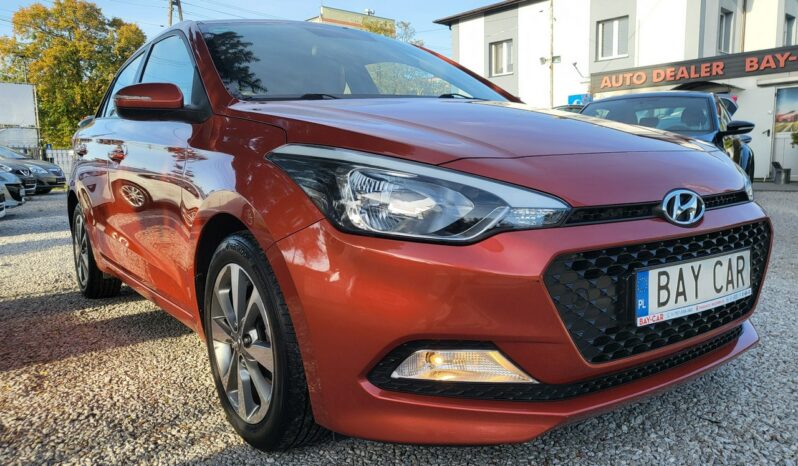 Hyundai i20 | FWD (przód) | Manualna | 75 KM | Pomarańczowy full