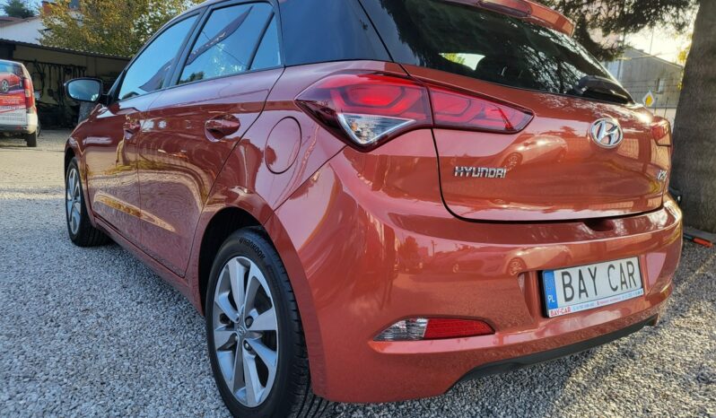 Hyundai i20 | FWD (przód) | Manualna | 75 KM | Pomarańczowy full