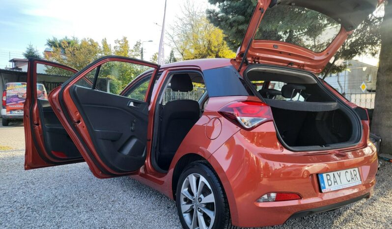 Hyundai i20 | FWD (przód) | Manualna | 75 KM | Pomarańczowy full