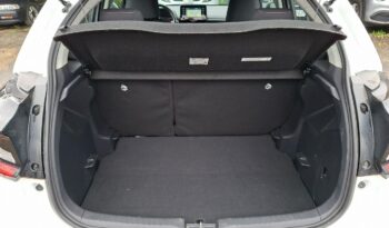Toyota Yaris | FWD (przód) | Automatyczna | 116 KM | Biały full