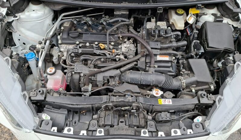 Toyota Yaris | FWD (przód) | Automatyczna | 116 KM | Biały full