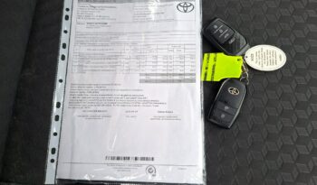 Toyota Yaris | FWD (przód) | Automatyczna | 116 KM | Biały full