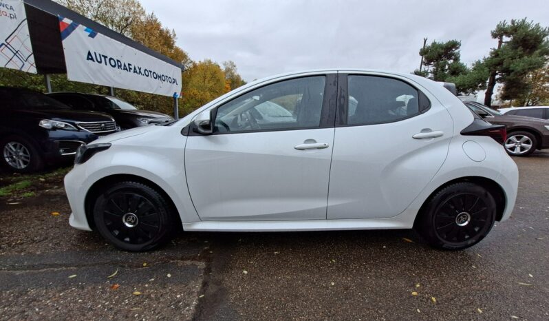 Toyota Yaris | FWD (przód) | Automatyczna | 116 KM | Biały full