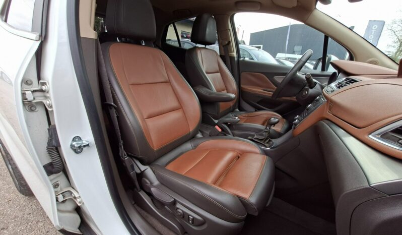 Opel Mokka | 4×4 (doł. automatycznie) | Manualna | 140 KM | Biały full